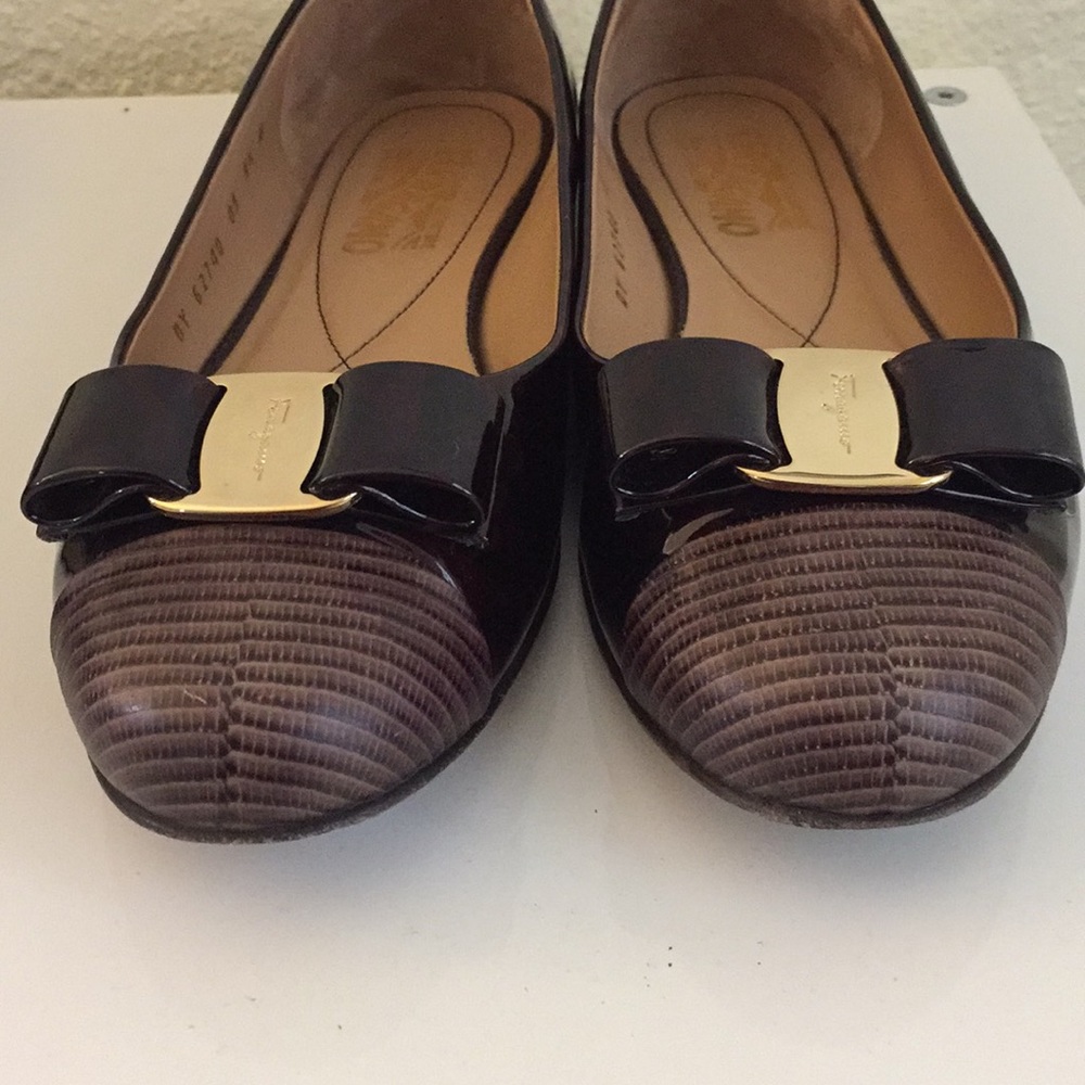 Ferragamo Varina flats